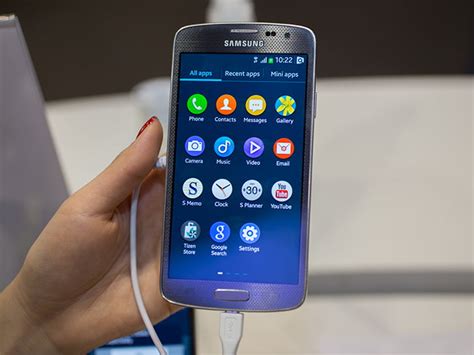 S­a­m­s­u­n­g­ ­Z­1­’­i­n­ ­S­a­t­ı­ş­ ­P­e­r­f­o­r­m­a­n­s­ı­n­d­a­n­ ­M­e­m­n­u­n­